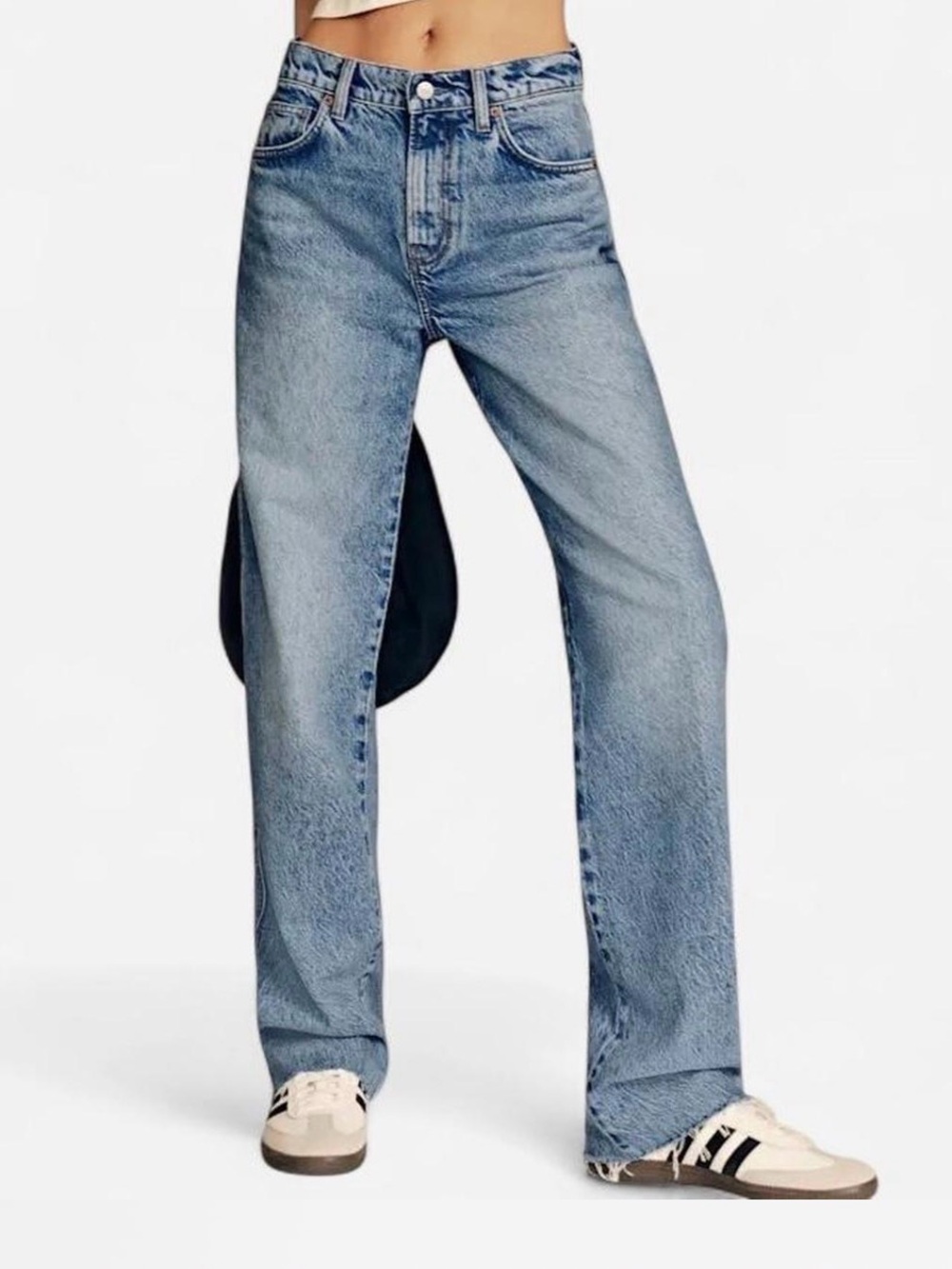 Reformation Val 90s Mid Rise Straight Jeans 23